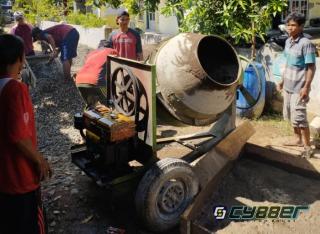 Realisasikan DD Tahap Kedua, Pemdes Gunungsari Melakukan Rehabititasi Jalan Lingkungan dan Makam Buyut Kantong di Blok Senen