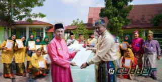 Kisah Guru Selama 17 Tahun Jadi Tenaga Honor, Kini Dapat SK PPPK