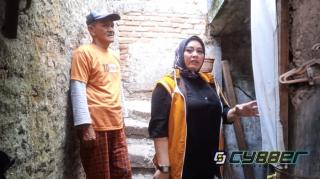 Anggota DPRD Kota Cimahi Euis Isop Romaya Tinjau Langsung Rumah Warga RW 28 Cibeureum