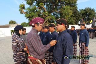 Lanal Yogyakarta Serahkan Komponen Cadangan Matra Laut Kepada Kraton