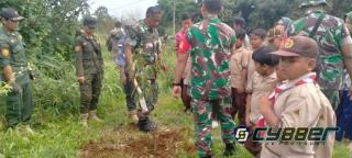 Lestarikan Alam dan Jaga Ekosistem, Koramil 0621-12/Cigombong - Cijeruk Tanam 100 Pohon