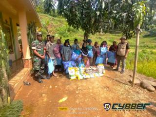 Salam Mukti Foundation Salurkan Bantuan Kepada Warga Desa Talagasari Banjarwangi