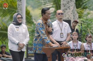 Gubernur DIY Sri Sultan Hamengku Buwono X Meresmikan Pembangunan Waduk Sermo