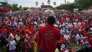 Meriahnya Kampanye Terakhir PSI di Sidareja di Banjiri Ratusan Hadiah