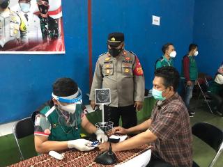Polresta Bandung Lakukan Pengamanan Vaksinasi Massal