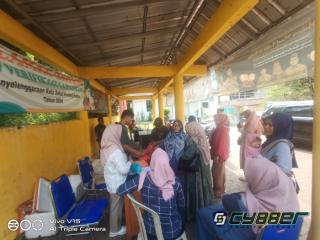 Pemerintah Kelurahan Gerem Gelar Bazar Daging Sapi Murah untuk Masyarakat