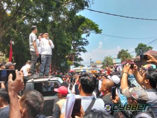 Ratusan Warga Tergabung GEMA BSP Gelar Aksi Demo di Kantor DPRD Garut