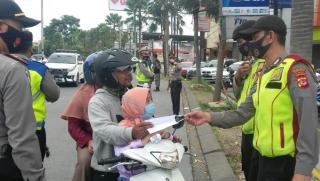Tegakan Disiplin Prokes, Polrestabes Bandung Polda Jabar Gelar Ops Yustisi