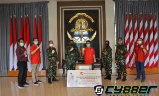 Waspadai Covid-19, AAL Terima Bantuan Alat Pelindung Diri Untuk Tim Medis