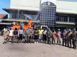 UPTD Pasar Cibitung Upayakan Sterilisasi Penyebaran Pandemi Covid-19