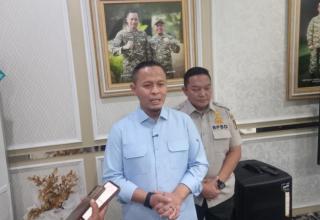 Beasiswa Pemko Pekanbaru Cair, Agung Nugroho Minta Mahasiswa Fokus Tingkatkan Prestasi