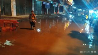 Genangan Air di Jalan Sekitar Alun Alun Banjaran di Keluhkan Warga.