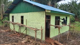 13 Rumah Program TMMD Ke-108 Kodim 1709 Yawa Memasuki Tahap Pengecatan
