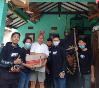 Ormas Brigez Revolusi Distrik Palasari, Bagikan Sembako Pada Warga Kurang Mampu