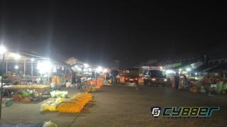 Mengintip Kesibukan Pasar Talang Gulo di Kala Malam
