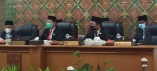 Adi Sukemi Resmi Diberhentikan Sebagai Anggota  dan Ketua DPRD Karena Ikut Menjadi Calon Bupati Pelalawan