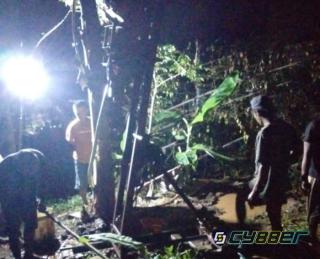 Tak Kenal Lelah hingga Malam, Satgas TMMD Kodim 0623/Cilegon Berhasil Temukan Sumber Air di Langon 1