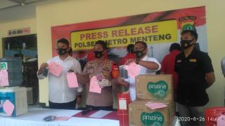 Kapolres Metro Jakarta Pusat Pimpin Langsung Press Conference Kasus Penipuan
