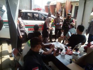 Satgas Covid-19 Kecamatan Paguyangan Gelar Yustisi Hingga Swab Antigen Acak Pengunjung Pasar Grengseng Paguyangan
