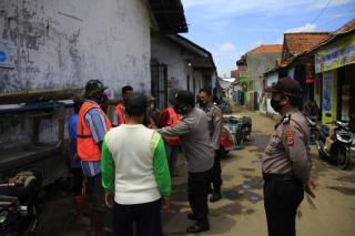 Ops Bina Kusuma Lodaya 2020 Polres Majalengka Polda Jabar Berikan Pembinaan dan Imbau 3M Prokes