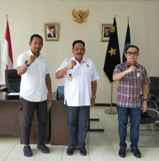 Anggota DPD-RI, Alexander Fransiscus Kundapil ke BNNP Bangka Belitung