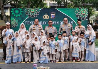 POLDA DIY Menyerahkan 30 Ekor Sapi dan 15 Ekor Kambing Jelang Hari Raya Idul Adha 1445 H