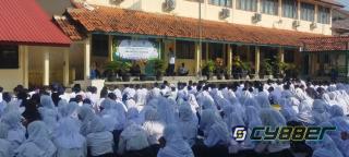 SMP Negeri 8 Cilegon Peringati Maulid Nabi Muhammad SAW Tahun 1446H