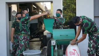 Sosialisasi Pembuatan Kompos Inovasi STTAL TNI AL STTAL