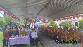Ketua FKUB dan Bupati Klaten Lepas Para Bhikkhu dari Vihara Bodhivamsa untuk Misi Perdamaian Dunia Menuju Candi Borobudur