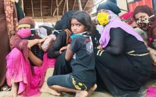 Terkatung Dilaut, Warga Rohingya Asal Myanmar Diusir