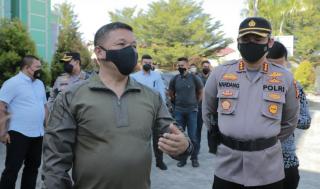 Kapolda Riau Kunjungi Polresta Pekanbaru, Tinjau Pelaksanaan Vaksin dan Swab PCR
