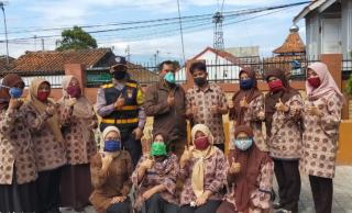 Giat Rapat Orang Tua Murid Siswa Siswi SD 1 Santaka Desa Mangunarga