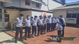 Ka.KPR Rutan Kelas IIB Serang Beri Suplemen Vitamin ke Petugas Regu