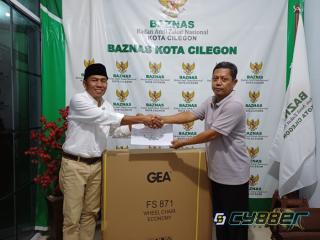 BAZNAS Kota Cilegon Salurkan Kursi Roda untuk Warga Gerem, PLT Lurah Sampaikan Apresiasi