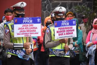 Mengunjungi PT. APL, Kapolres Banjar Sampaikan Sosialisasi PPKM di Kota Banjar