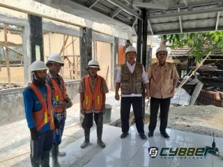 Pelaksana Tegaskan Komitmen: Material Standar, HOK Terpenuhi, Upah Pekerja Sesuai Aturan