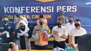 Korupsi Anggaran Dana Desa 128 Juta Kades Slendra di Tangkap Polesata Cirebon
