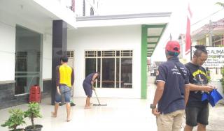Sub Unit Karang Taruna Rw 14 Marsel Baksos Bersihkan Mesjid Al-Iman