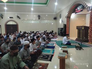 Bulan Suci Ramadhan, Jumadi Perbanyak Giat Shalat Taraweh Bersama Warga