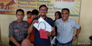 LAGI !!! Seorang Oknum Guru Cabuli Siswi dengan Modus Periksa Kesehatan