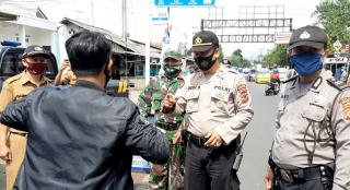 Tim Gabungan Pimpin Ops Yustisi di Wilkum Polres Sukabumi Kota Polda Jabar