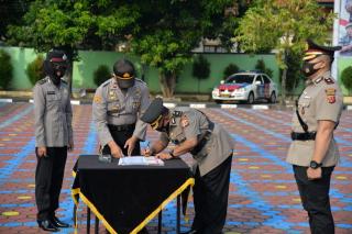 Sertijab Tujuh Pejabat di Lingkungan Polres Indramayu