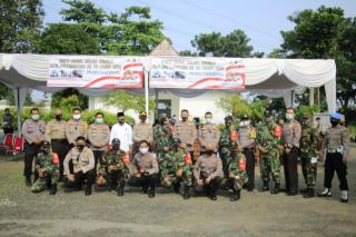 Polres Karawang Polda Jabar Bakti Sosial Dalam Rangka Hari Bhayangkara Ke 74