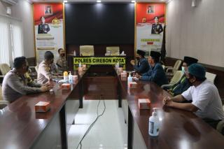 Kapolres Cirebon Kota Polda Jabar Menerima Kunjungan Silaturahmi dari FKPAI