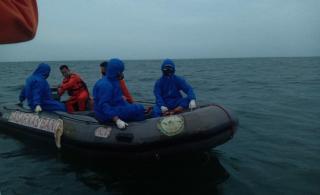 Dit Polairud Polda Jabar Evakuasi Temu Mayat Tanpa Identitas di Perairan Gunung Jati Kabupaten Cirebon