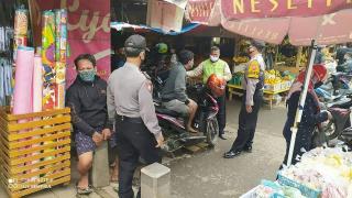 Patroli Dialogis Polres Majalengka Polda Jabar Sasar Pengunjung Pasar Tradisional Kadipaten