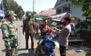Enam Pelanggar Diberikan Teguran pada Ops Yustisi di Cisitu Sumedang