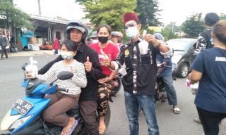 Peduli Sesama, Banaspati DPC Kabupaten Purwakarta Bagi-Bagi Takjil dan Santunan