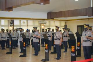 Kapolda Jabar Pimpin  Serah Terima Jabatan Enam Kapolres di Lingkungan Polda Jabar