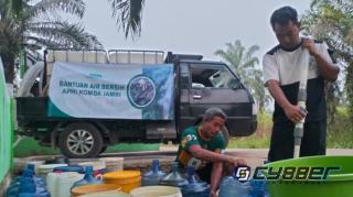 APHI Komda Jambi Kirim Ribuan Liter Bantuan Air Bersih ke Muaro Jambi